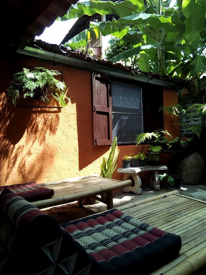 Twin House @ Tapae Hostel Chiang Mai Exterior foto