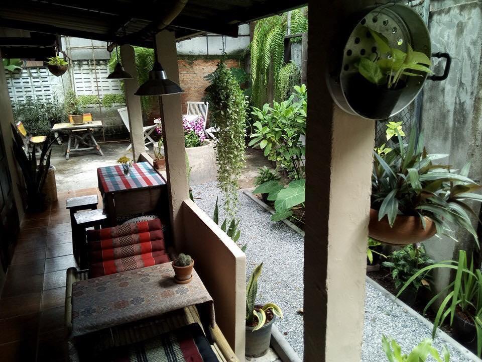 Twin House @ Tapae Hostel Chiang Mai Exterior foto