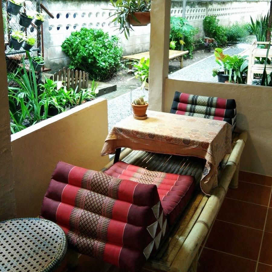 Twin House @ Tapae Hostel Chiang Mai Exterior foto